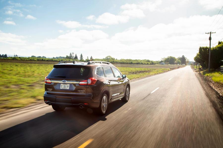  Subaru Ascent Touring 2018 года  (фото 16 из 19)